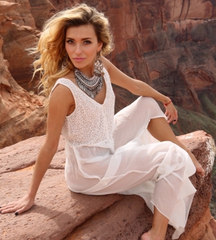 Регина Тодоренко самостоятельно сняла себе клип