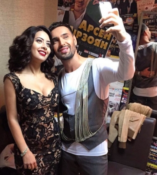 Виталий Козловский об отношениях с участницей &quot;Холостяка&quot;: &quot;Я задумываюсь о свадьбе&quot;