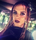 Новая работа экс-Эрики в новом амплуа бьет рекорды по просмотрам