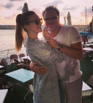 Владимир Пресняков и Наталья Подольская улетели вместе с сыном в Испанию