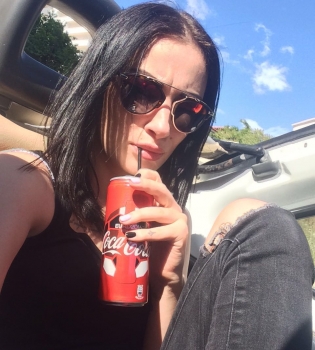 Анастасия Приходько вместе с мужем и друзьями отдохнула на Балканах