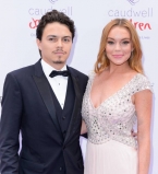 Линдсей Лохан впервые появилась на красной дорожке в русским бойфрендом