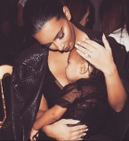 Ким Кардашьян опубликовала трогательное фото подросшего сына