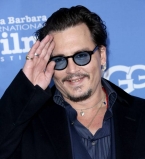 Джонни Депп улетел на личный остров, дабы отдохнуть от скандального бракоразводного процесса