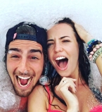 Надя Дорофеева трогательно поздравила своего мужа Владимира Дантеса с днем рождения