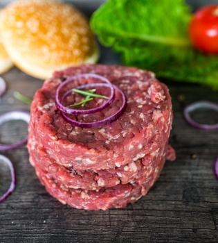 Правильное мясо для пикника в Sam&#039;s Steak House!