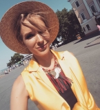 Катя Осадчая демонстрирует отменную фигуру в Одессе