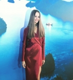 Девушка Владислава Доронина впервые вышла в свет после родов