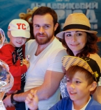 Даша Малахова с детьми и новым возлюбленным