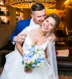 Звезда клипа &quot;Экспонат&quot; группы &quot;Ленинград&quot; поделилась новыми снимками со своей пышной свадьбы