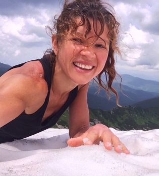 Руслана научилась готовить уникальное карпатское блюдо