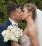 Дмитрий Ступка и Полина Логунова устроили пышную свадьбу под Киевом