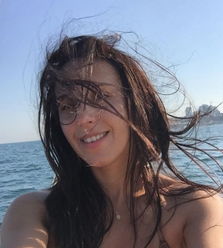 Джамала показала фигуру в купальнике на отдыхе в Одессе