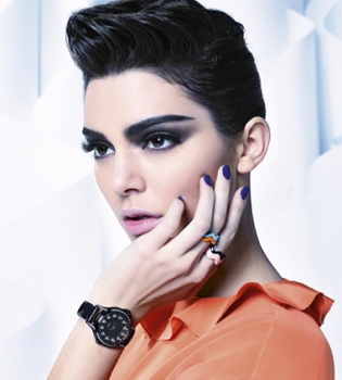 Поклонники раскритиковали новую фотосессию Кендалл Дженнер для Fendi