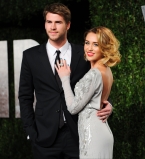 Майли Сайрус и Лиам Хемсворт снова публикуют фото друг друга