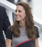 Фотофакт: Кейт Миддлтон появилась на официальном мероприятии в джинсах