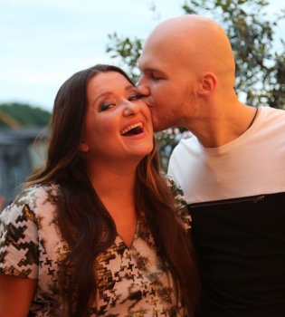 Наталья Могилевская поздравила Влада Дарвина с 30-летием