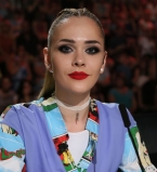 Юлия Санина The Hardkiss