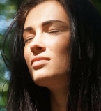 Анастасия Приходько показала фото без грима и фотошопа