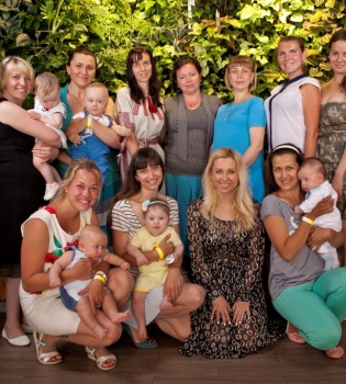 праздник для мам от ТМ HiPP