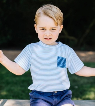 Трехлетний принц Джордж украсил обложку People