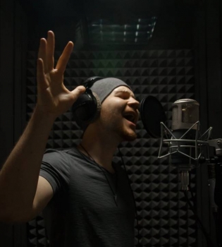 Alloise, Влад Дарвин, Дима Каднай и другие украинские звезды рассказали о своих оберегах