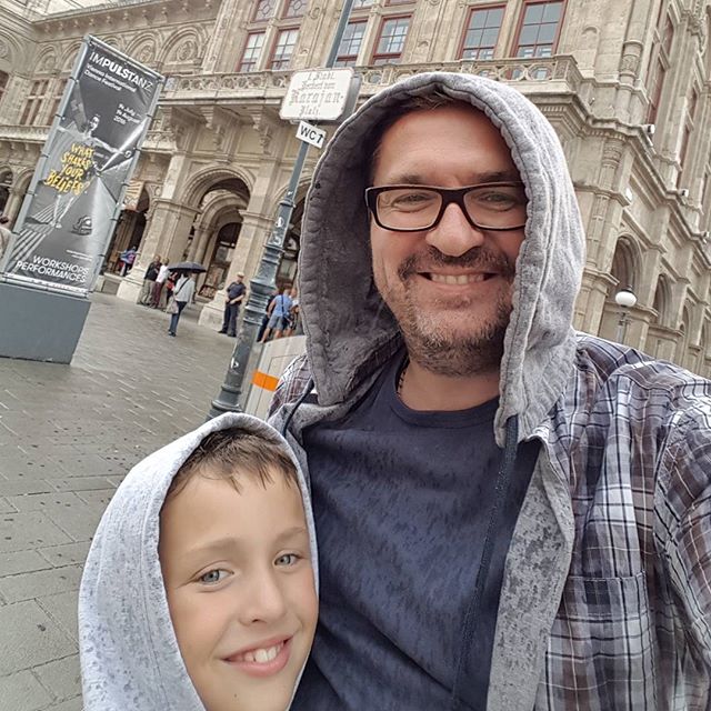 Александр Пономарев с сыном на отдыхе