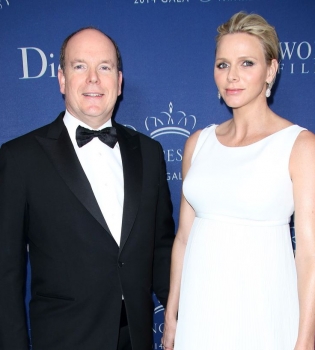 князь Монако Альбер II и княгиня Монако Шарлен