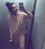 Настя Каменских показала свое злосчастное приземление с парашютом