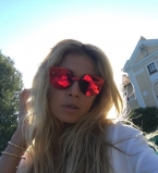 Погостила на родине: Вера Брежнева выступила в Днепродзержинске