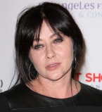 Коллега Шэннен Доэрти Джейсон Пристли поддержал ее в борьбе с раком