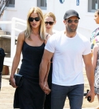 Роузи Хантингтон-Уайтли и Джейсон Стэтхэм отдыхают в Малибу