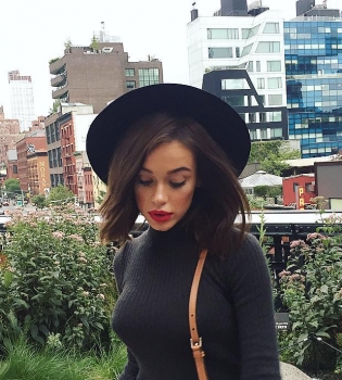 Стильная Мария Яремчук гуляет по Нью-Йорку