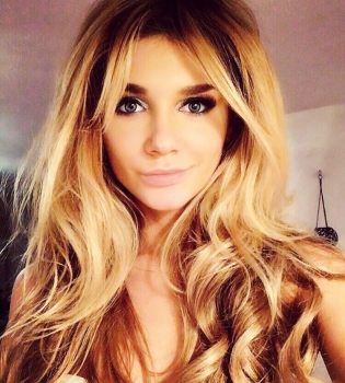 Миша Романова о секрете стройного тела: "Раз в месяц можно и чизкейк бахнуть"