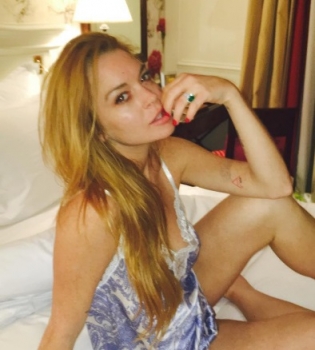 Линдси Лохан об отношениях с Егором Тарабасовым: &quot;Я предложила ему записаться на психотерапию для пар&quot;