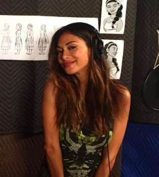 Безумное веселье: Николь Шерзингер опубликовала забавное фото с племянницами