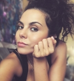 Настя Каменских показала болезненную процедуру восстановления ноги