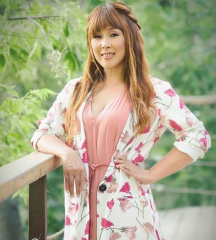 Похудевшая Анита Цой показала, как борется с лишним весом