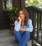 Мама, сестры, дети, племянники: Синди Кроуфорд показала самое большое семейное фото