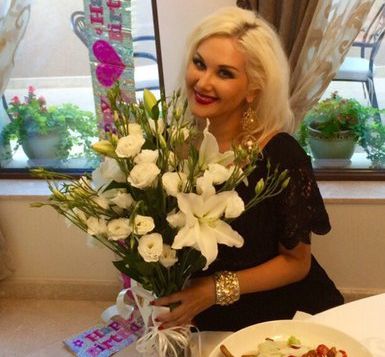 Катя Бужинская шикарно отметила 37-летие в компании мужа