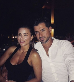 Ани Лорак поздравила мужа