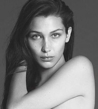 Белла Хадид полностью разделась в новой фотосессии для глянца