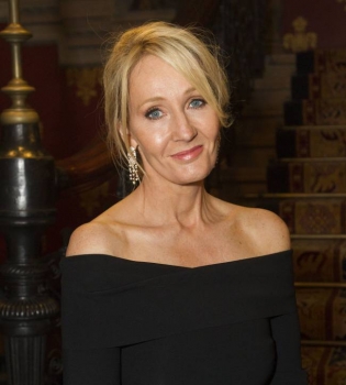 На радость поклонников: Джоан Роулинг напишет еще три книги о героях из &quot;Гарри Поттера&quot;