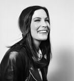 Крупным планом: Лив Тайлер опубликовала трогательное фото дочери