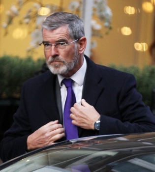 Пирс Броснан Фото