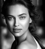 Ирина Шейк рассказала о своих комплексах в начале модельной карьере