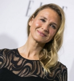 Рене Зеллвегер о переменах во внешности: "Я рада, что люди думают, что я изменилась"