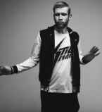 Иван Дорн в Америке побрился наголо