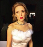 Алена Винницкая молодится с помощью живых улиток