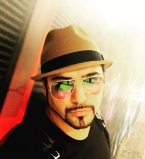 Солист группы "Корни"